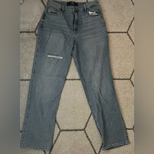 Hollister Size 7 Regular Ultra-Highrise Vintage Straight Jeans